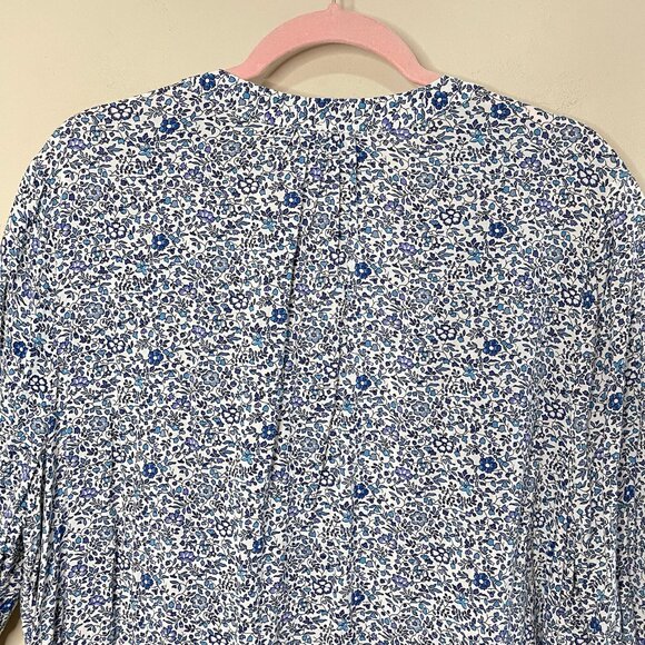 JONES NEW YORK Lightweight Rayon Floral Long-Sleeve V-Neck Blouse, 1X - Picture 8 of 12